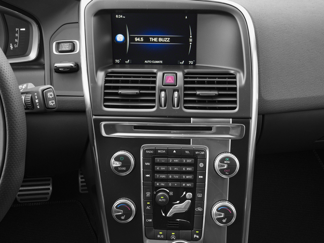 2017 Volvo XC60 R-Design