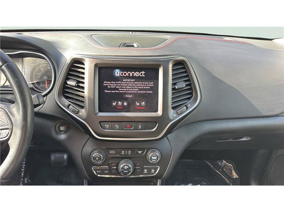 2019 Jeep Cherokee Trailhawk Elite