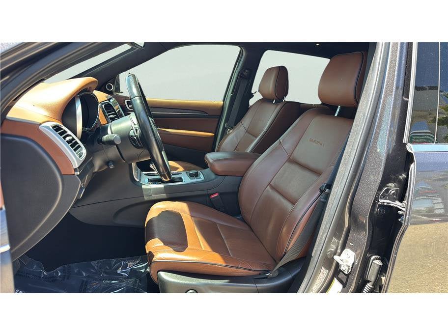 2020 Jeep Grand Cherokee Summit