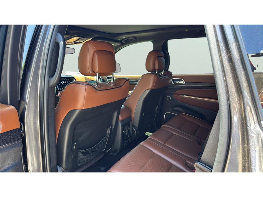 2020 Jeep Grand Cherokee Summit