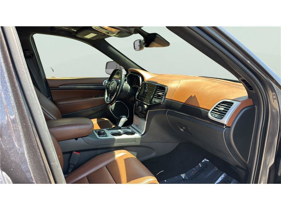 2020 Jeep Grand Cherokee Summit