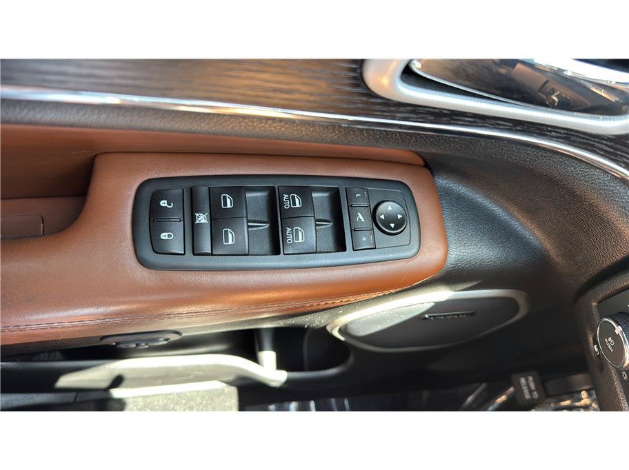 2020 Jeep Grand Cherokee Summit