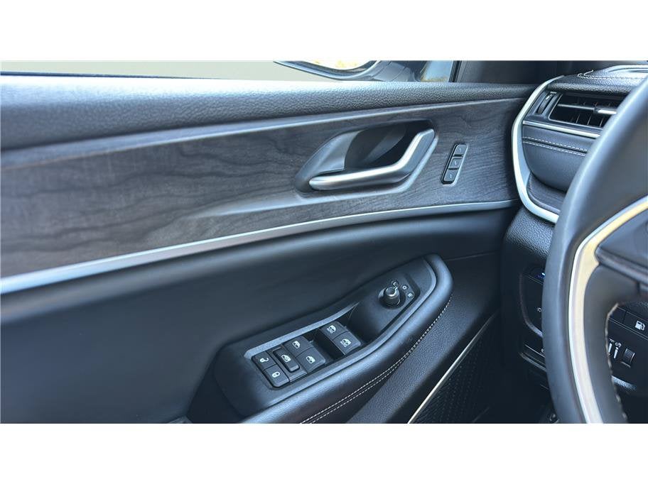 2024 Jeep Grand Cherokee 4xe Sport Utility 4D