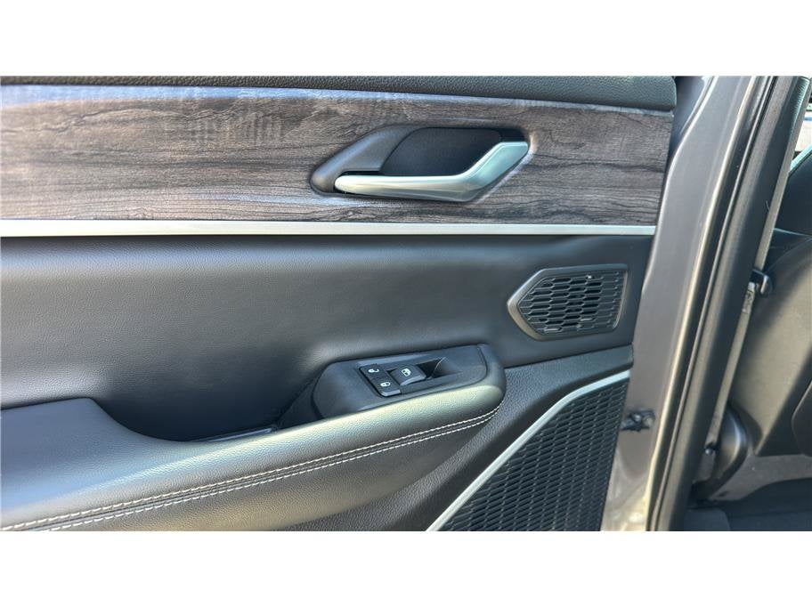 2022 Jeep Grand Cherokee 4xe Sport Utility 4D