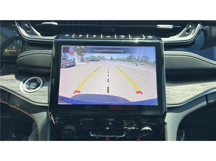 2022 Jeep Grand Cherokee 4xe Sport Utility 4D