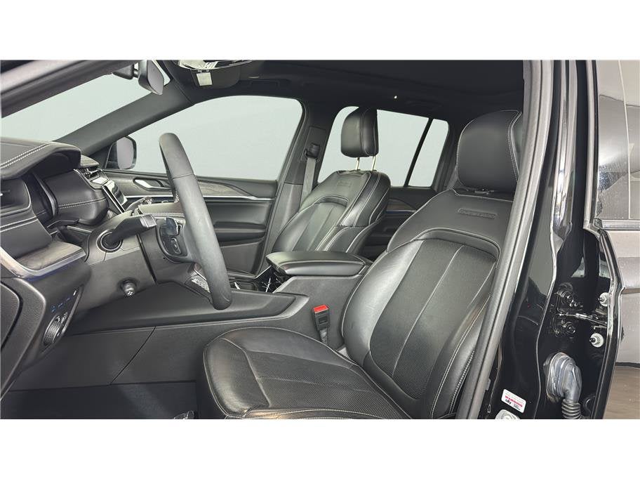 2023 Jeep Grand Cherokee 4xe Overland
