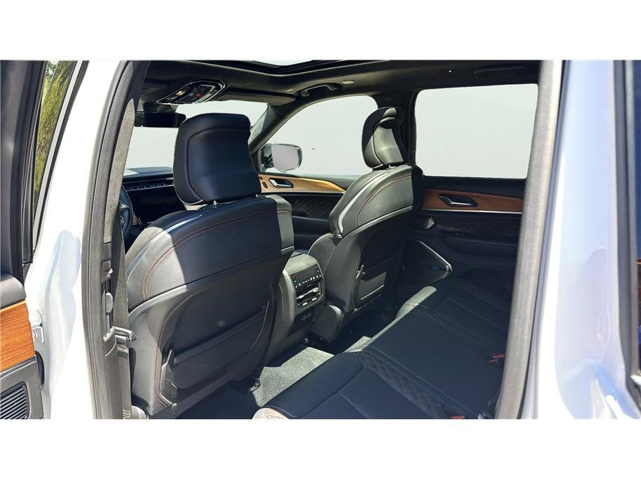 2022 Jeep Grand Cherokee 4xe Summit Reserve