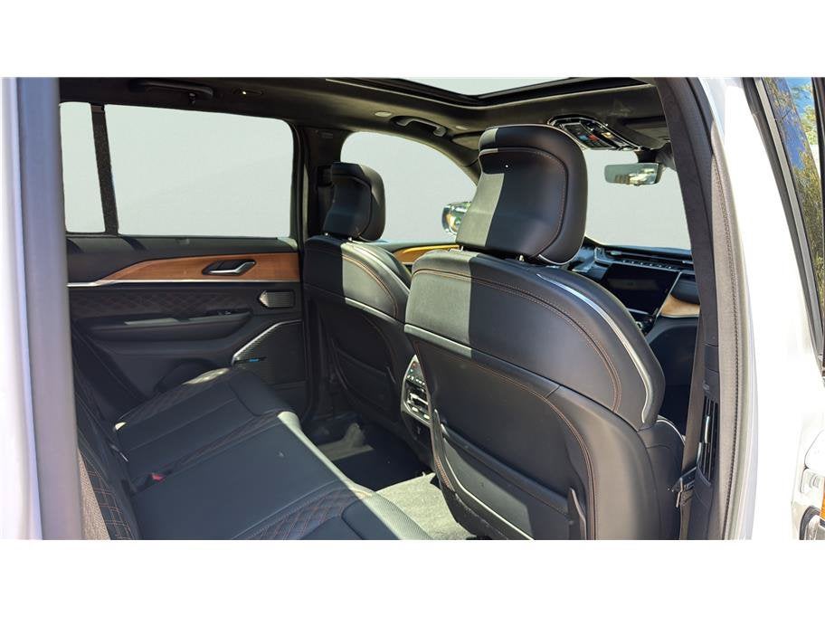 2022 Jeep Grand Cherokee 4xe Summit Reserve