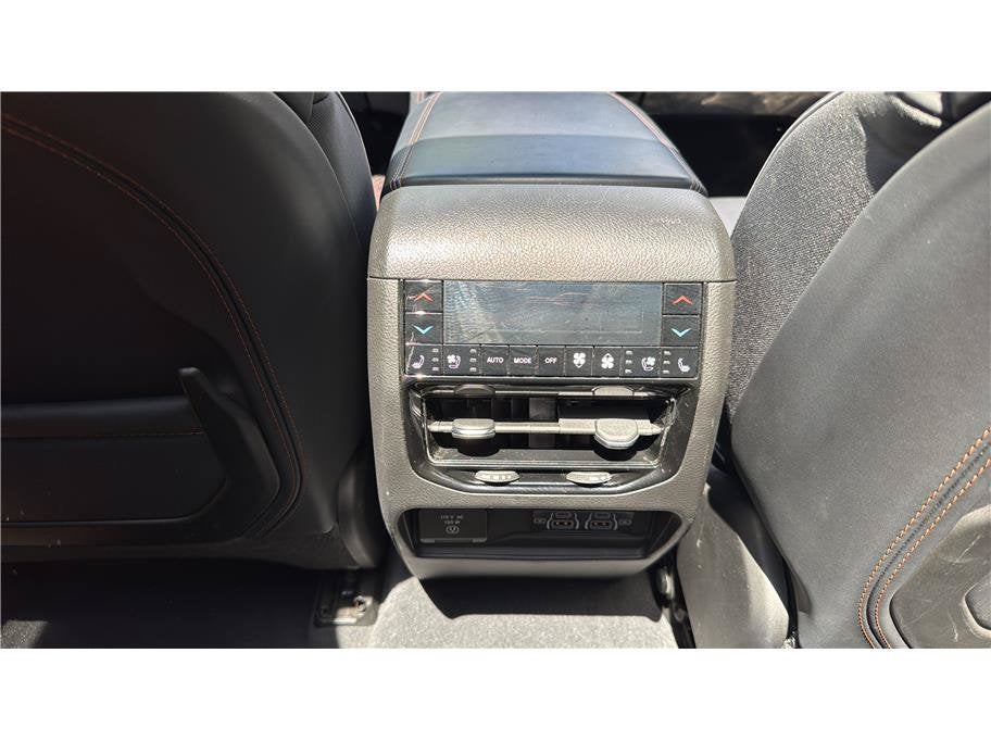 2022 Jeep Grand Cherokee 4xe Summit Reserve