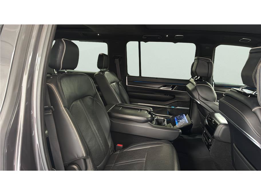 2024 Jeep Grand Wagoneer L Series II