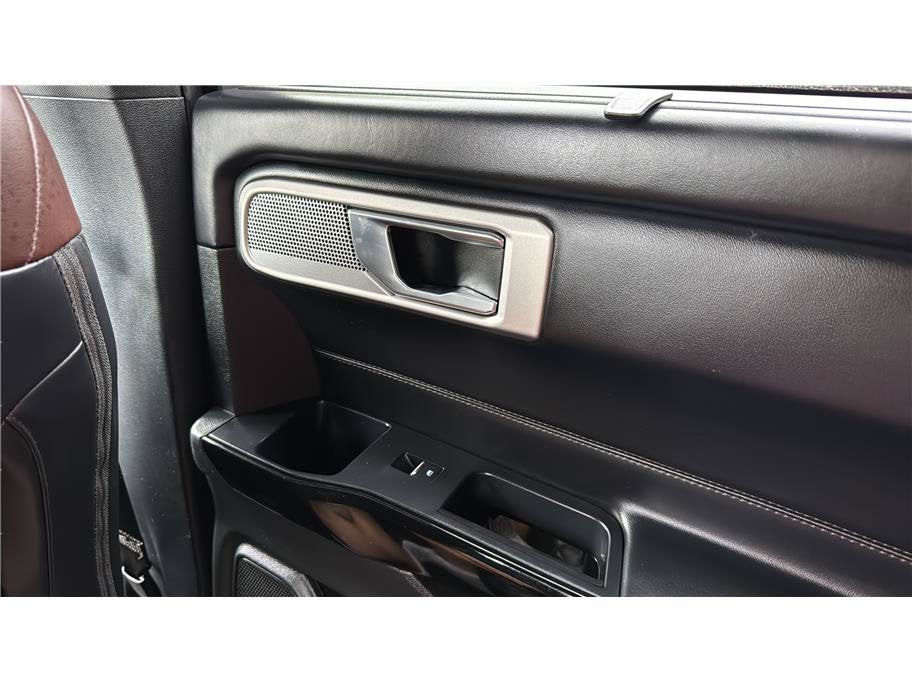 2021 Ford Explorer Platinum