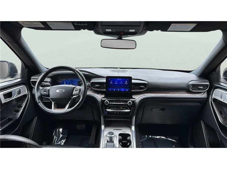 2021 Ford Explorer Platinum