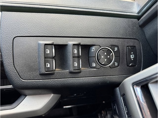 2017 Ford Super Duty F-250 SRW Lariat Pickup 4D 6 3/4 ft