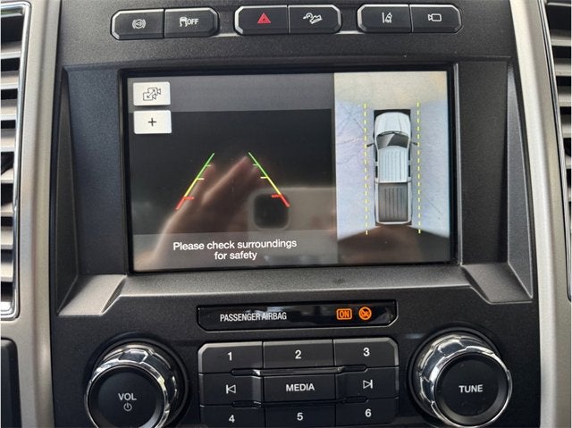 2017 Ford Super Duty F-250 SRW Lariat Pickup 4D 6 3/4 ft