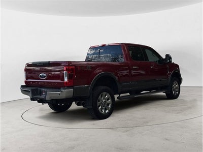 2017 Ford Super Duty F-250 SRW Lariat Pickup 4D 6 3/4 ft