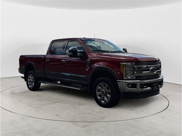 2017 Ford Super Duty F-250 SRW Lariat Pickup 4D 6 3/4 ft