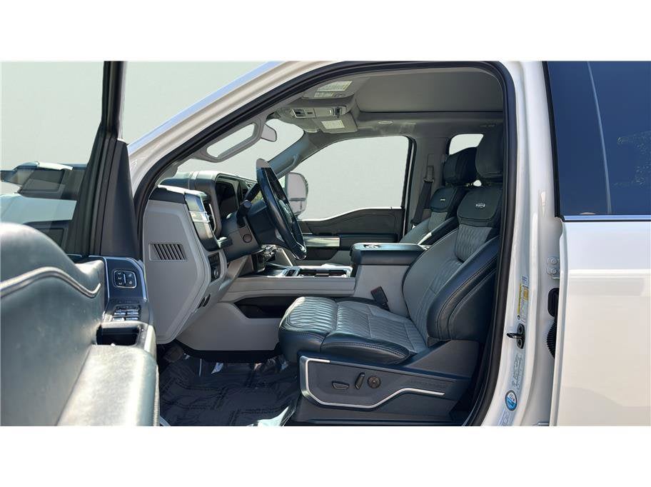 2023 Ford Super Duty F-350 SRW Limited Pickup 4D 8 ft