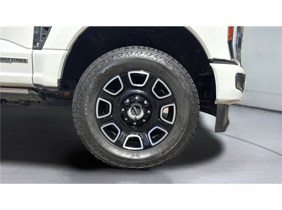 2023 Ford Super Duty F-350 SRW Limited Pickup 4D 8 ft