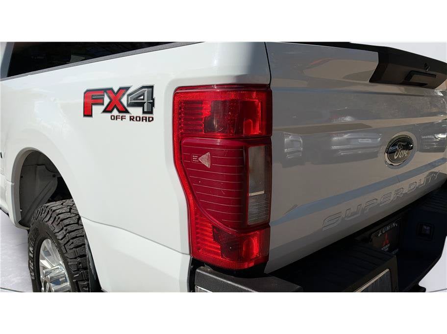 2022 Ford Super Duty F-350 SRW XLT Pickup 4D 6 3/4 ft