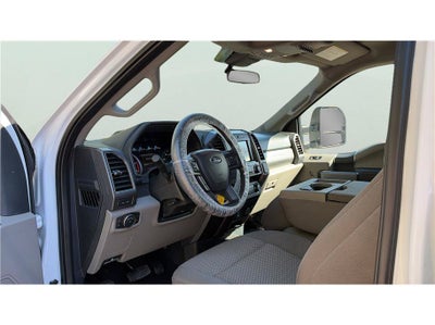 2022 Ford Super Duty F-350 SRW XLT Pickup 4D 6 3/4 ft