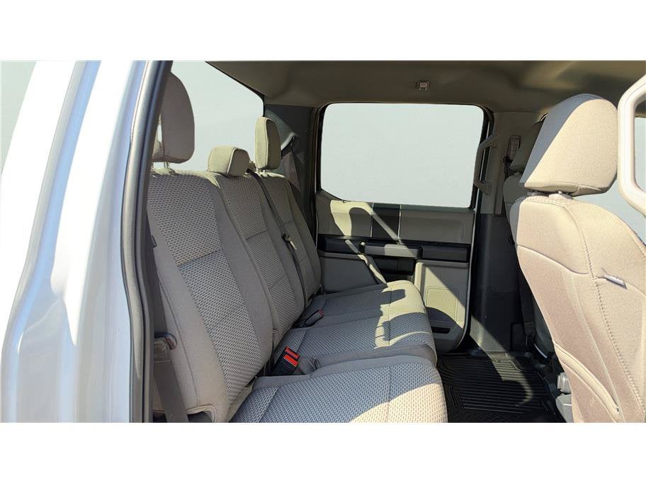 2022 Ford Super Duty F-350 SRW XLT Pickup 4D 6 3/4 ft