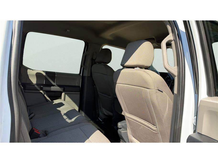 2022 Ford Super Duty F-350 SRW XLT Pickup 4D 6 3/4 ft