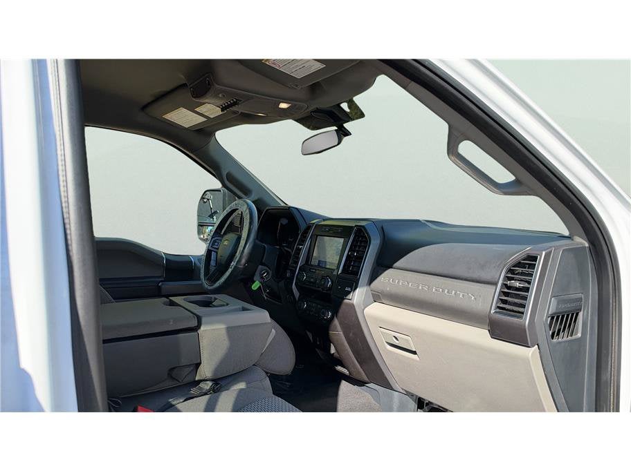 2022 Ford Super Duty F-350 SRW XLT Pickup 4D 6 3/4 ft