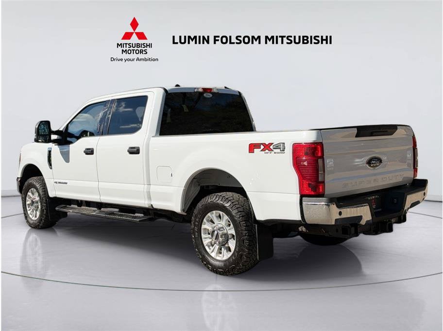2022 Ford Super Duty F-350 SRW XLT Pickup 4D 6 3/4 ft