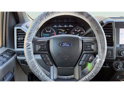2022 Ford Super Duty F-350 SRW XLT Pickup 4D 6 3/4 ft
