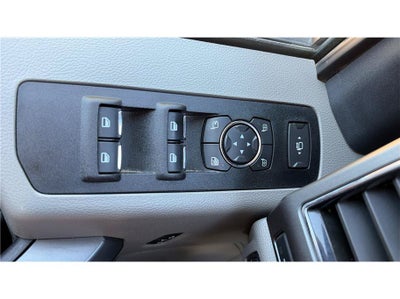 2022 Ford Super Duty F-350 SRW XLT Pickup 4D 6 3/4 ft