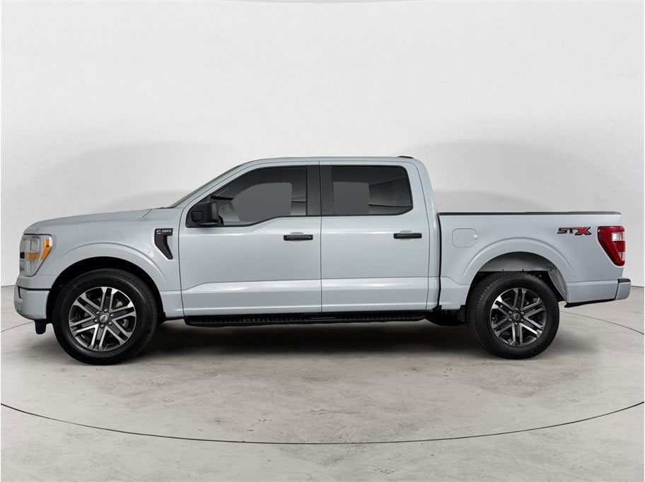 2022 Ford F-150 XL Pickup 4D 5 1/2 ft