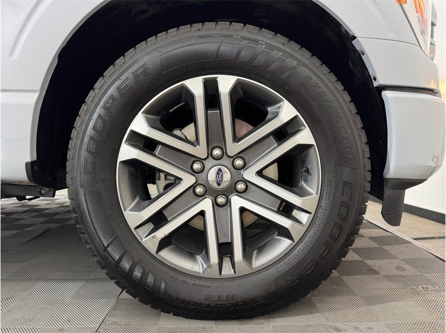 2022 Ford F-150 XL Pickup 4D 5 1/2 ft