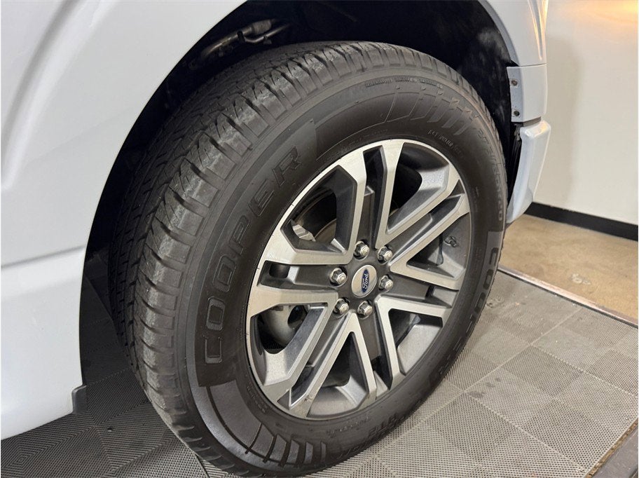 2022 Ford F-150 XL Pickup 4D 5 1/2 ft