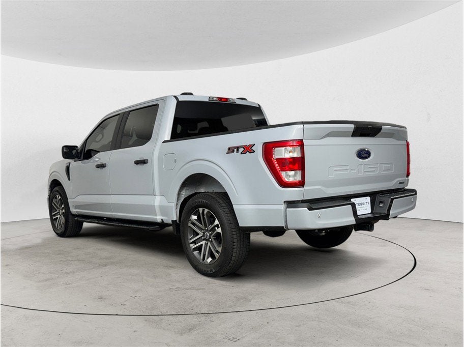 2022 Ford F-150 XL Pickup 4D 5 1/2 ft