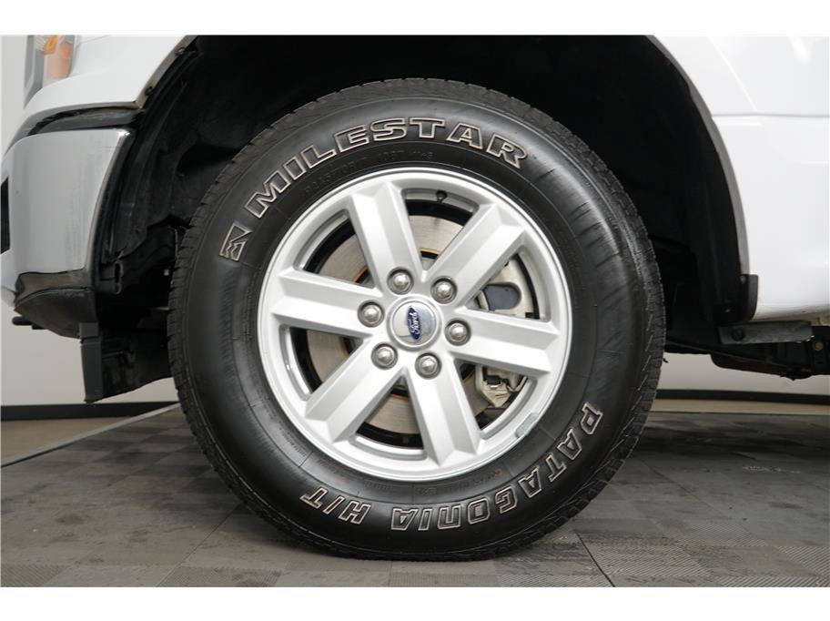 2020 Ford F-150 XLT Pickup 4D 5 1/2 ft