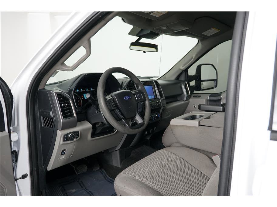 2020 Ford F-150 XLT Pickup 4D 5 1/2 ft