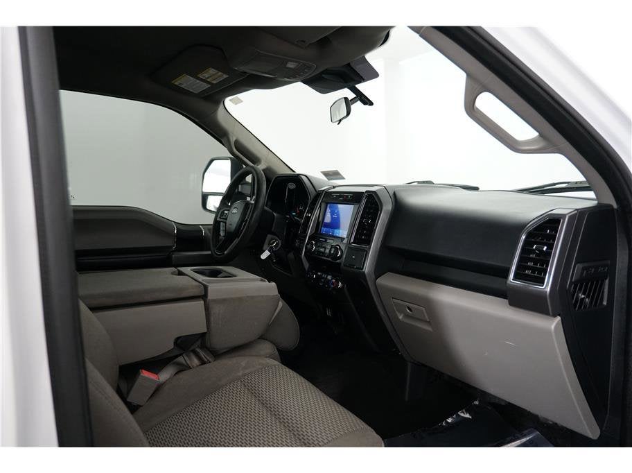 2020 Ford F-150 XLT Pickup 4D 5 1/2 ft
