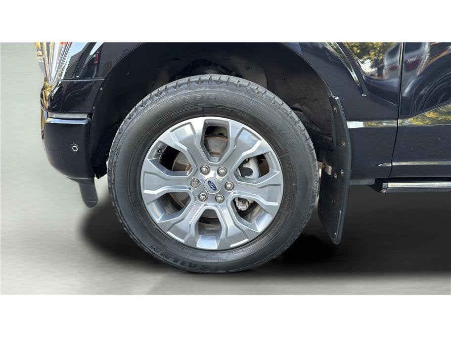 2022 Ford F-150 Platinum Pickup 4D 5 1/2 ft