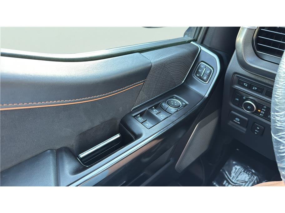 2022 Ford F-150 Platinum Pickup 4D 5 1/2 ft