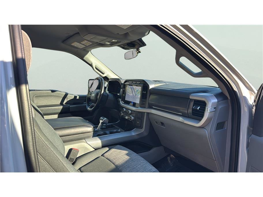 2023 Ford F-150 Lightning XLT Pickup 4D 5 1/2 ft