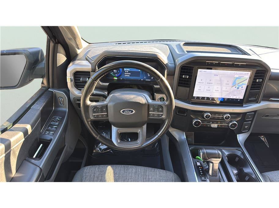 2023 Ford F-150 Lightning XLT Pickup 4D 5 1/2 ft