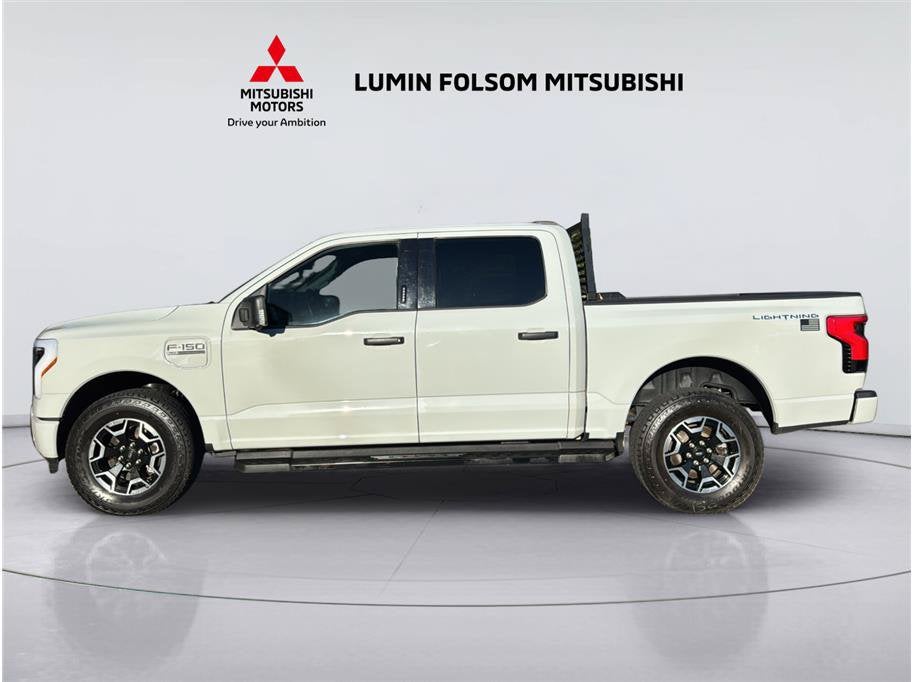 2023 Ford F-150 Lightning XLT Pickup 4D 5 1/2 ft