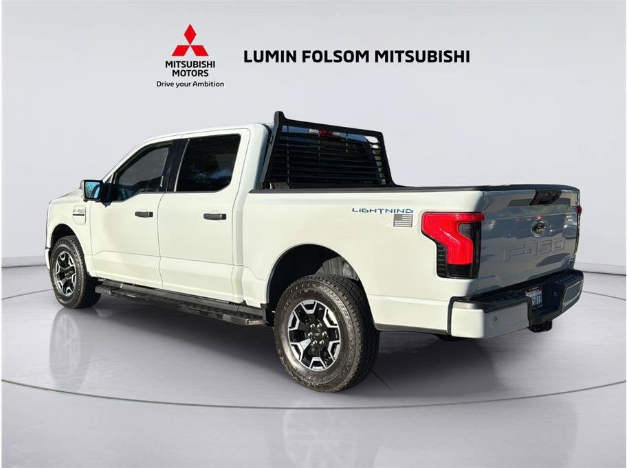 2023 Ford F-150 Lightning XLT Pickup 4D 5 1/2 ft