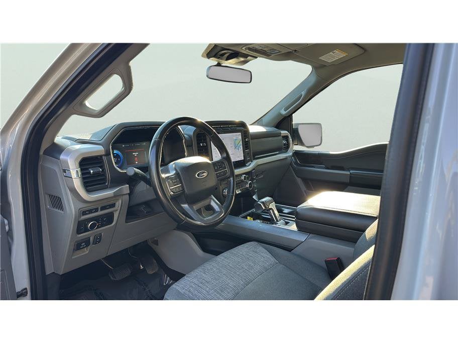 2023 Ford F-150 Lightning XLT Pickup 4D 5 1/2 ft