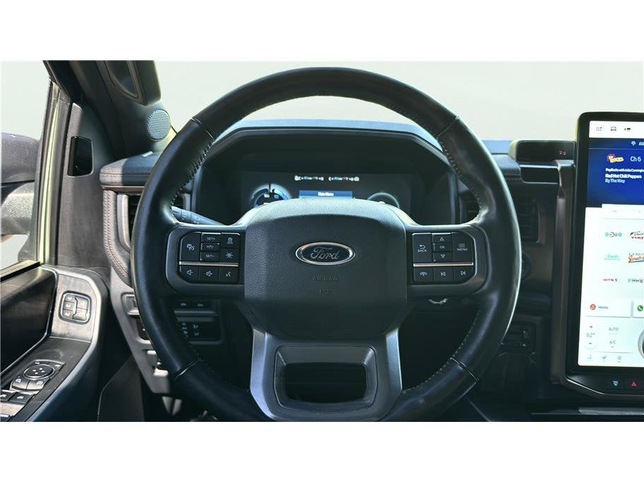 2023 Ford F-150 Lightning Lariat Pickup 4D 5 1/2 ft