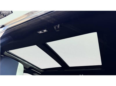 2023 Ford F-150 Lightning Lariat Pickup 4D 5 1/2 ft