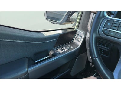 2023 Ford F-150 Lightning Lariat Pickup 4D 5 1/2 ft
