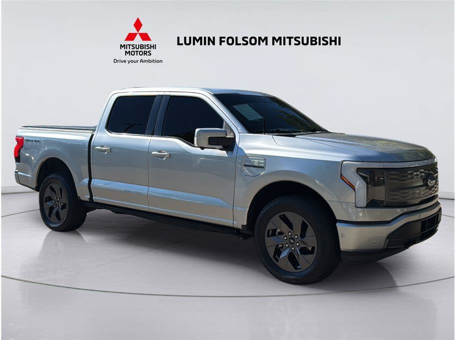 2023 Ford F-150 Lightning Lariat Pickup 4D 5 1/2 ft