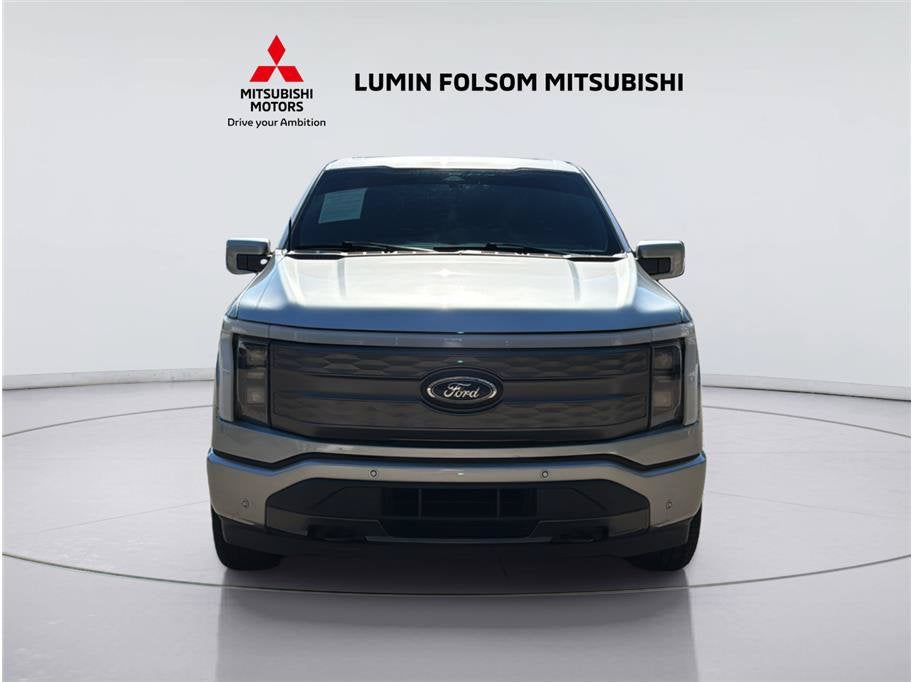 2023 Ford F-150 Lightning Lariat Pickup 4D 5 1/2 ft
