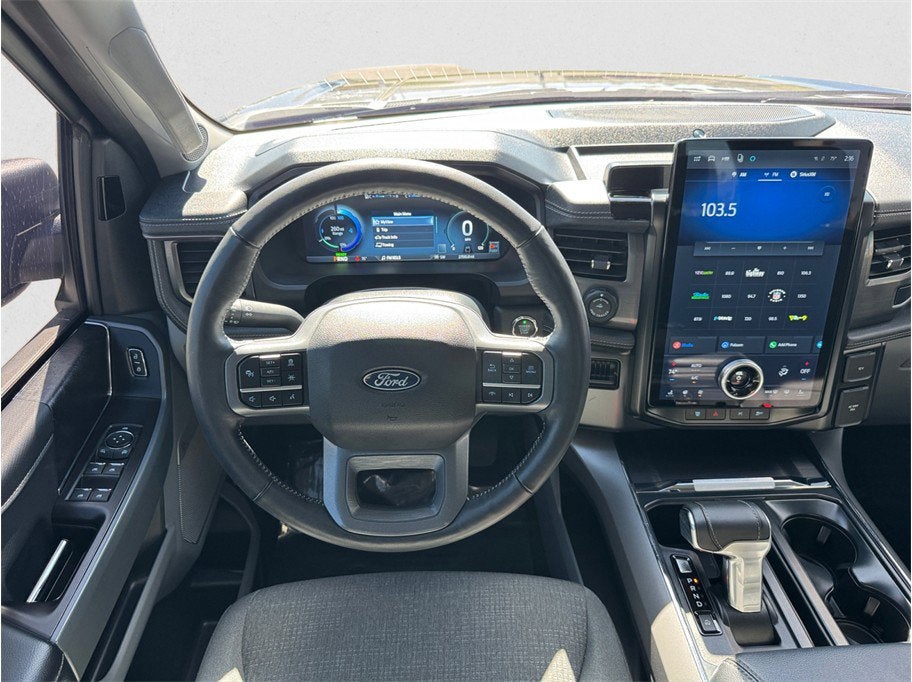 2024 Ford F-150 Lightning Flash